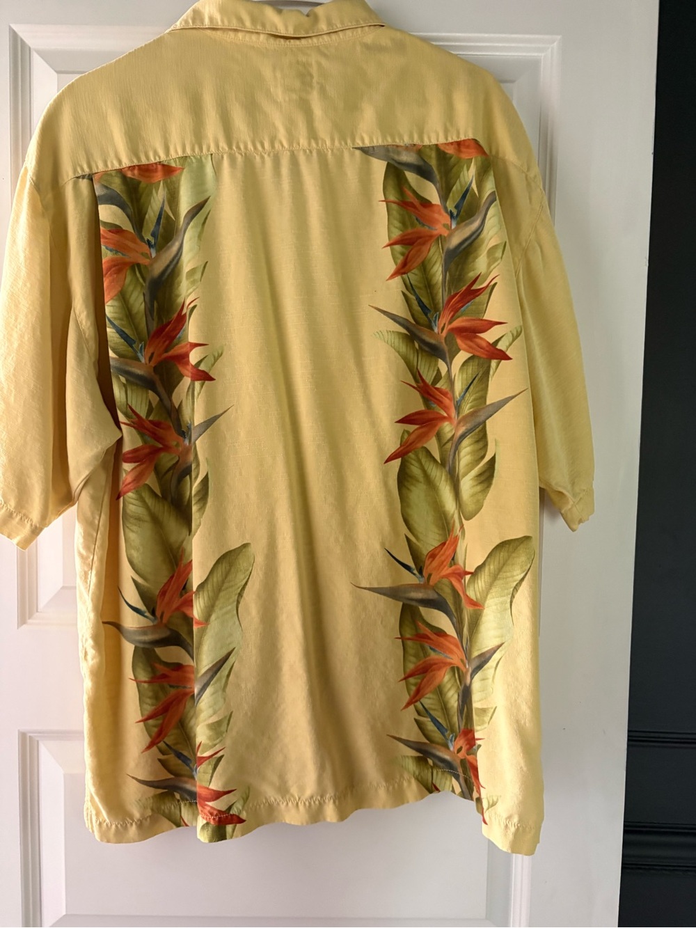 Tommy Bahama Pale Yellow Tropical Print Camp Shirt - Picture 4 of 4